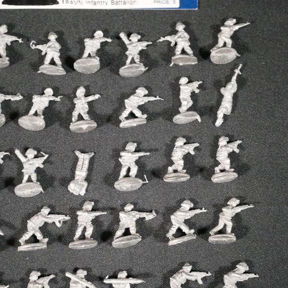 Flames of War Vietnam 15mm PAVN Infantry Platoon WINV05 lot 4 - Picture 4 of 7